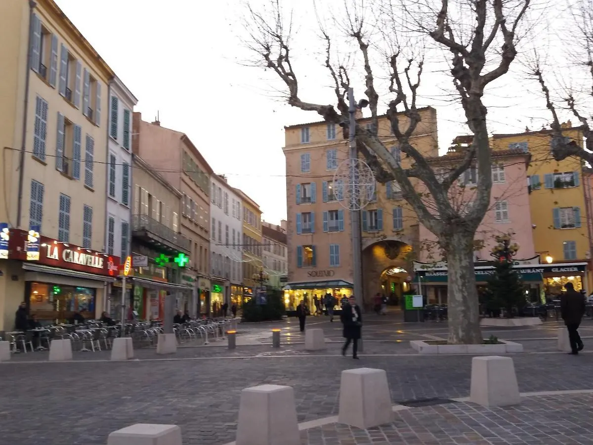Appartement Les Chatelaines Hyères France